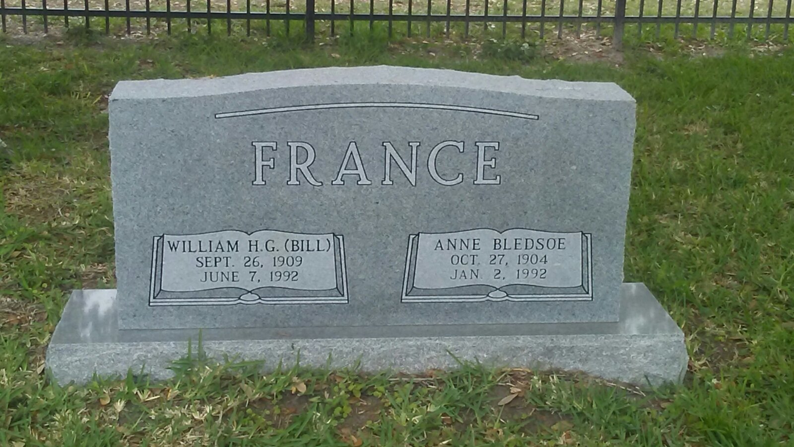 Grave marker of Bill France