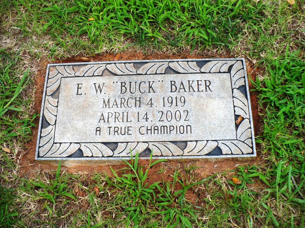 Grave marker of Buck Baker