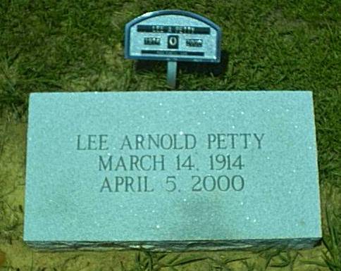 Grave marker of Lee Petty